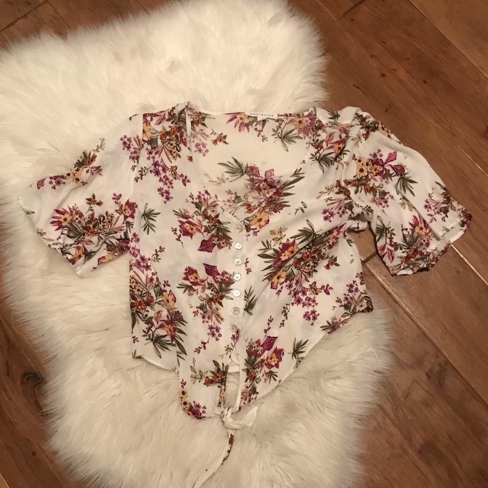 Full Tilt White Floral Tie-Front Button Blouse with Pink & Yellow Flowers